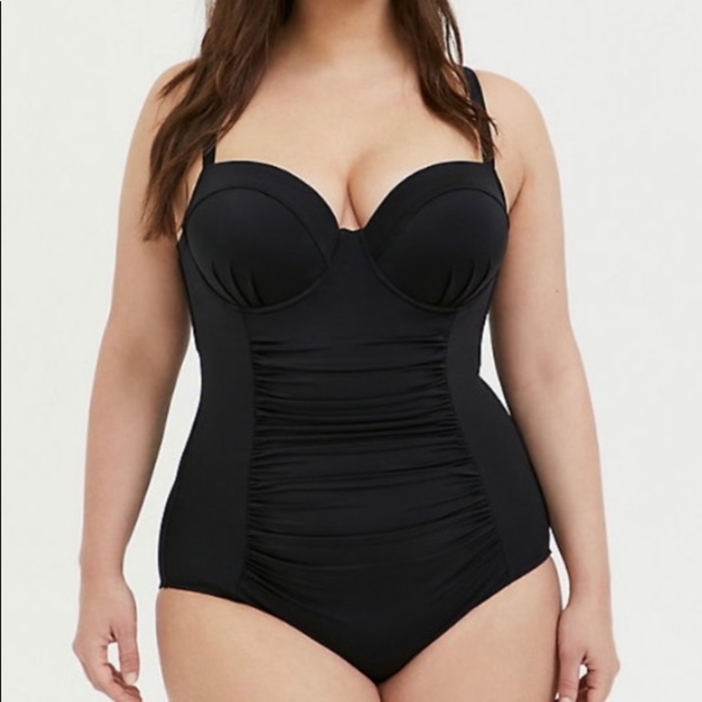 NWT TORRID Black Strappy Back Swimsuit 3-DD/F